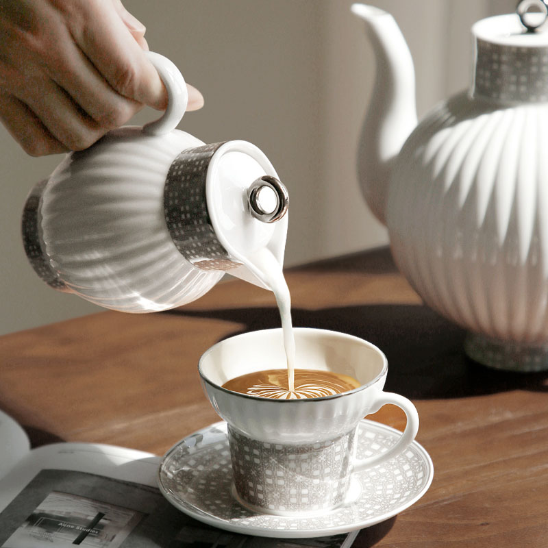 Coffee Tea English - Cangkir kopi dan piring ringan, Set