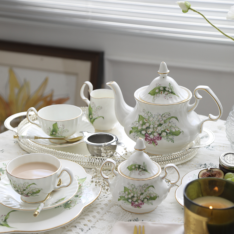 Valley Tea And Coffee - Set Cangkir Teh Lily Valley, Teko